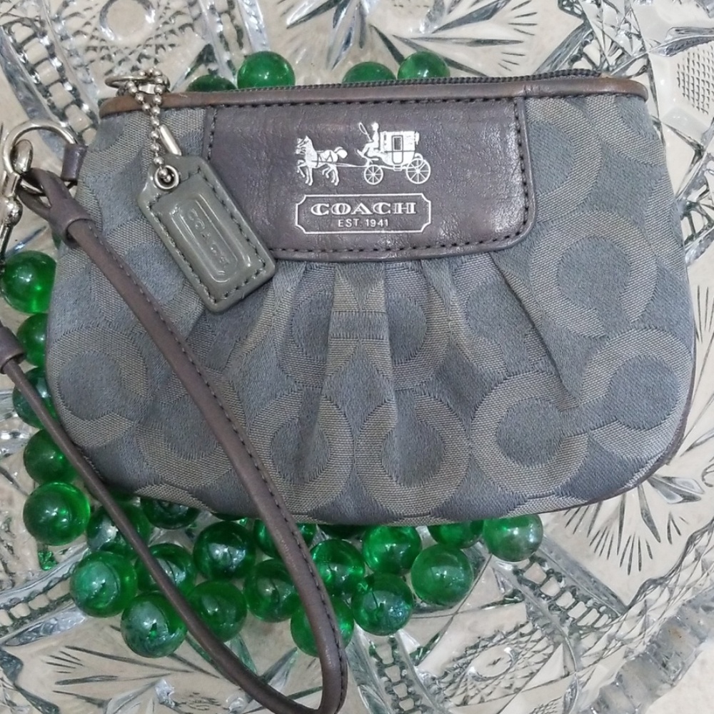 Coach Authentic Signature C Wristlet - image 2